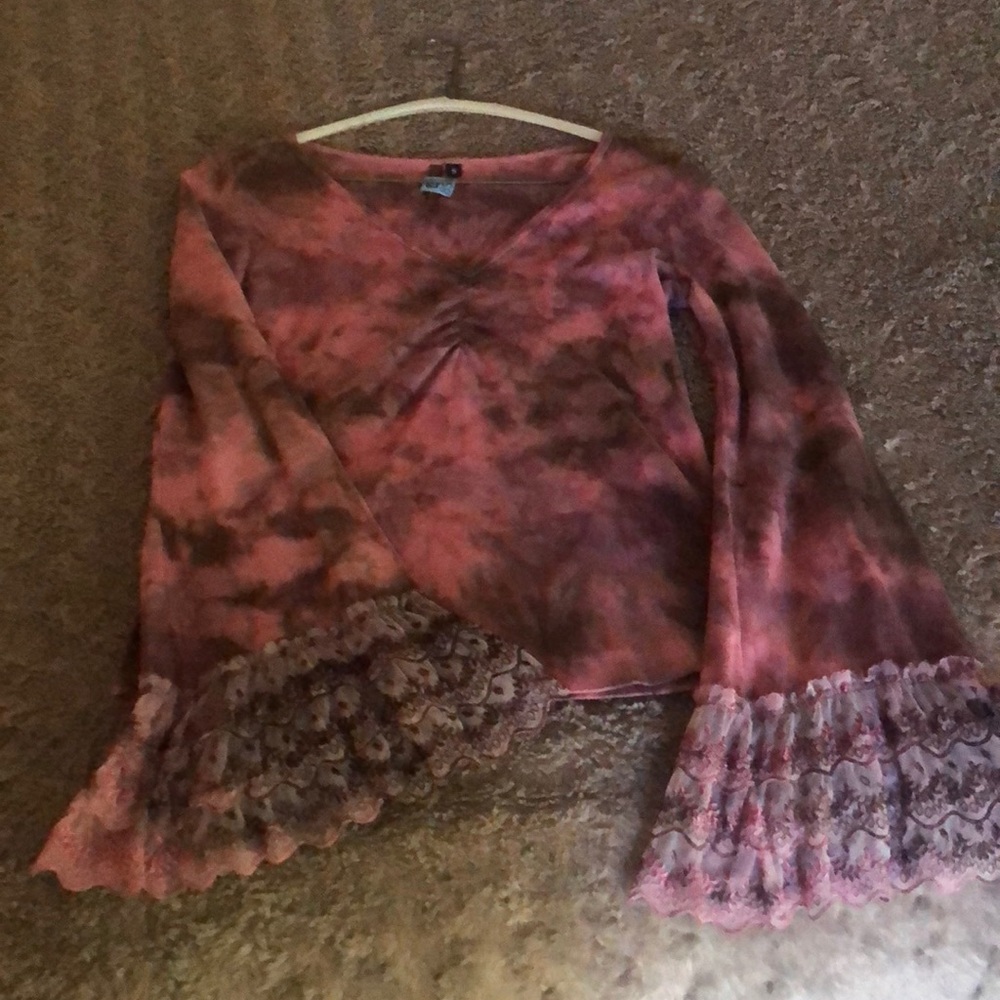 Lace Bell Sleeved Top